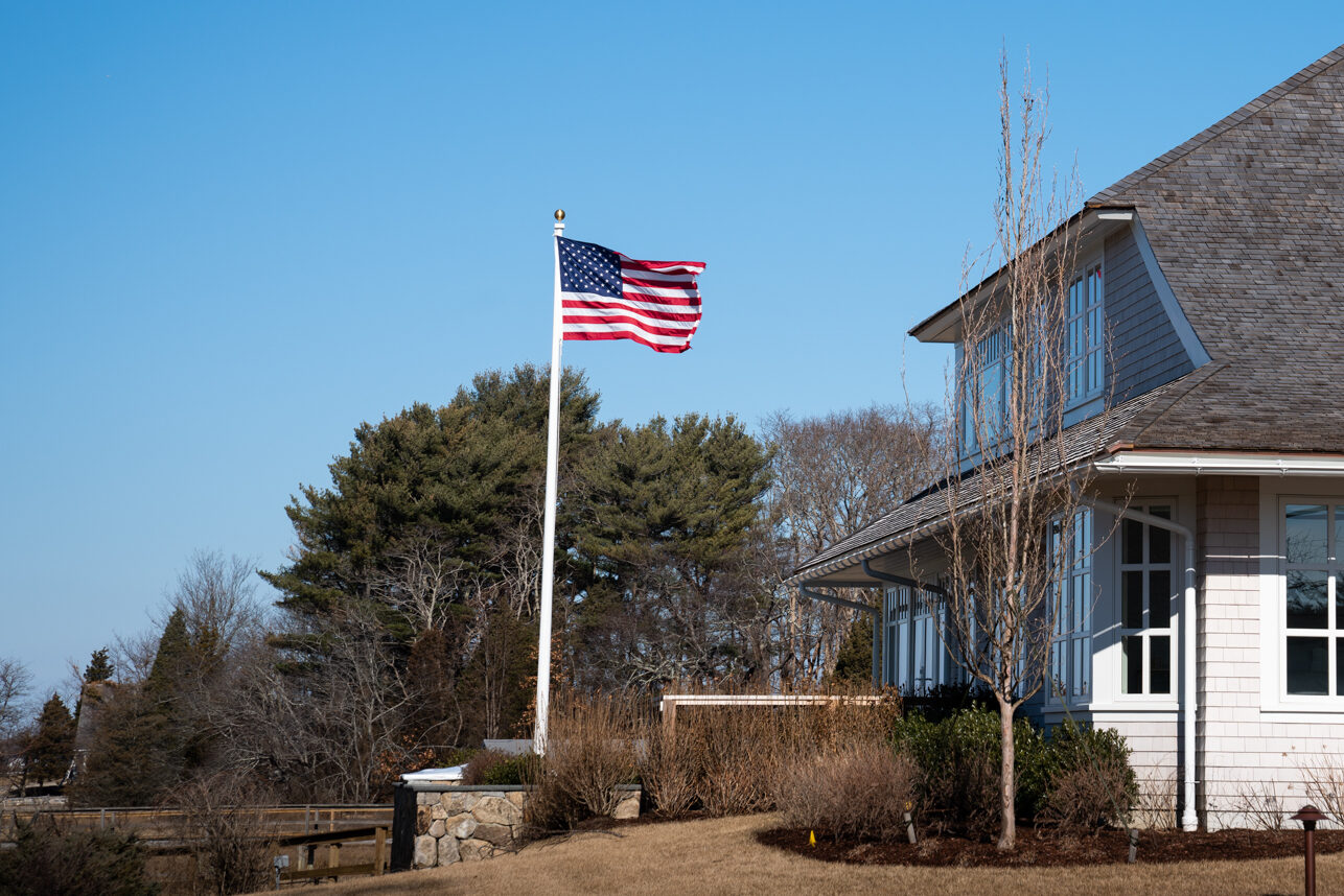 Aura Series Zeus Flagpole in MA